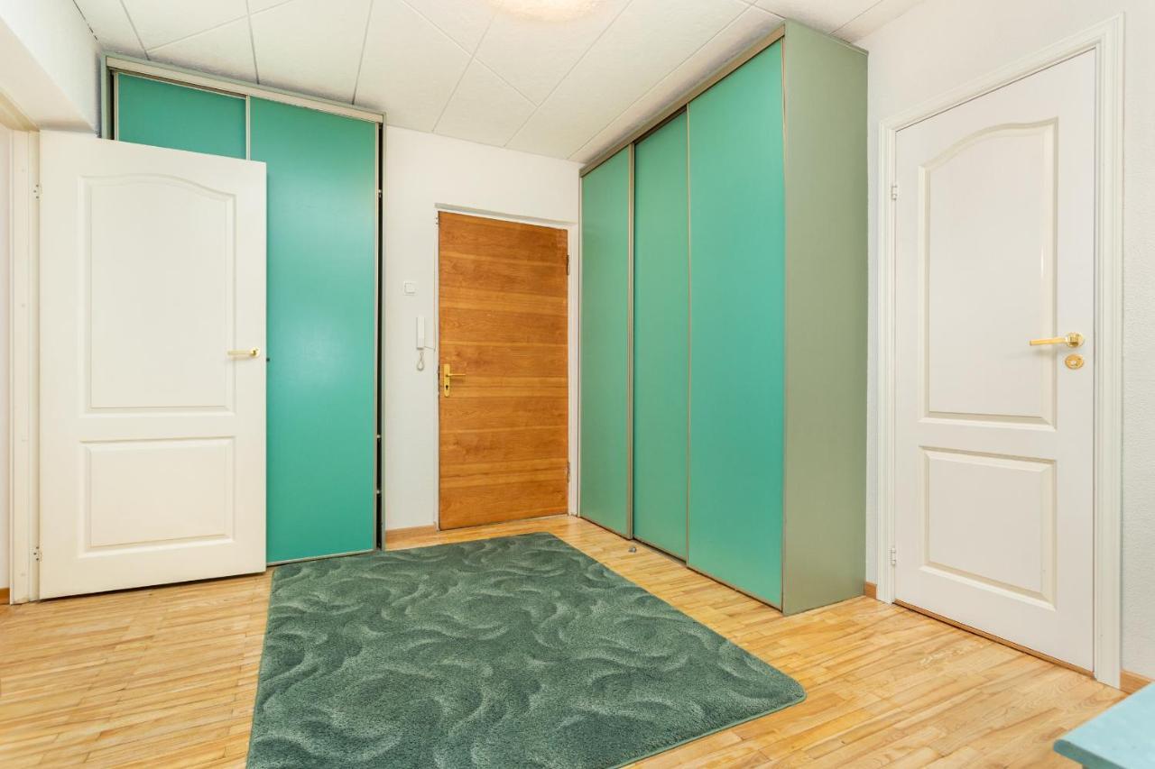3 Room Central Apartmend 90M2 Parking For One Car Fifth Floor And The Building Does Not Have An Elevator Tallin Exterior foto