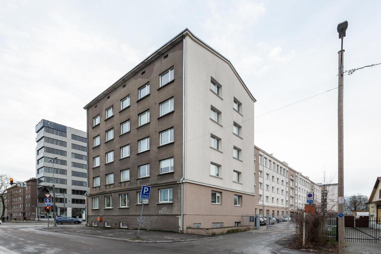 3 Room Central Apartmend 90M2 Parking For One Car Fifth Floor And The Building Does Not Have An Elevator Tallin Exterior foto
