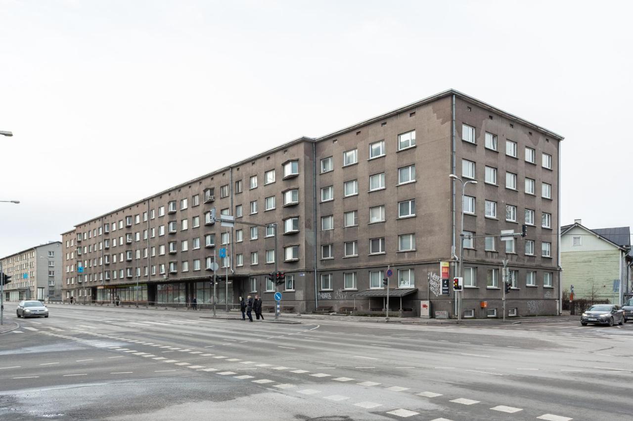 3 Room Central Apartmend 90M2 Parking For One Car Fifth Floor And The Building Does Not Have An Elevator Tallin Exterior foto