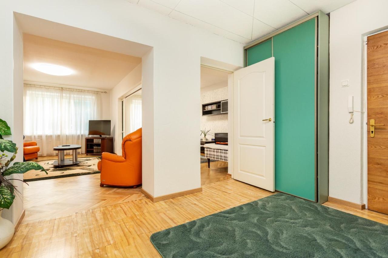 3 Room Central Apartmend 90M2 Parking For One Car Fifth Floor And The Building Does Not Have An Elevator Tallin Exterior foto