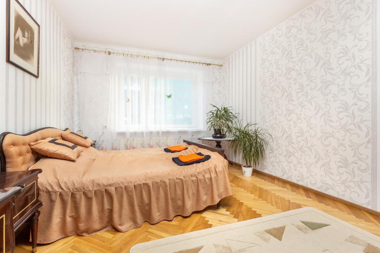 3 Room Central Apartmend 90M2 Parking For One Car Fifth Floor And The Building Does Not Have An Elevator Tallin Exterior foto